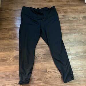 Black fabletics leggings